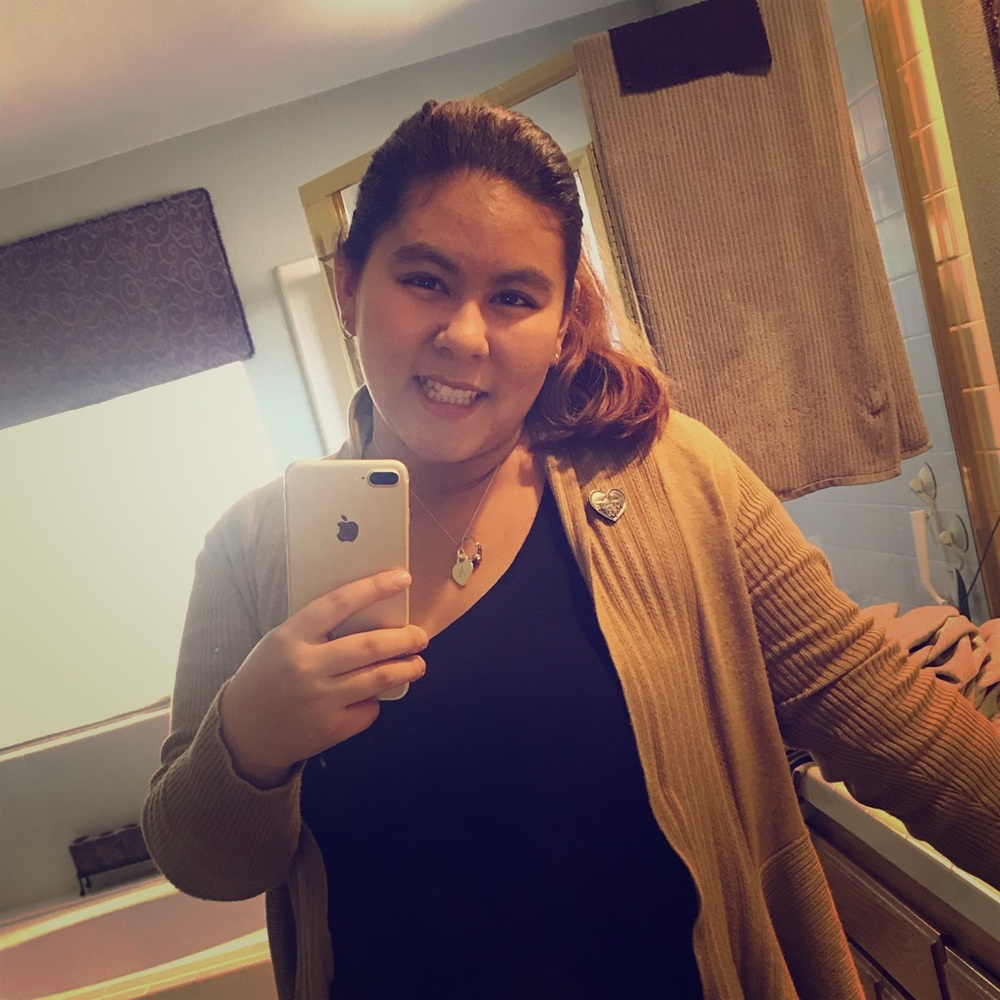 Meet your Posher, Alexandra